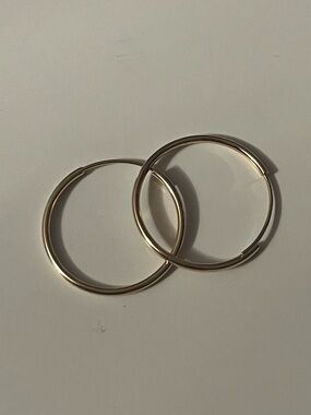 10K Mejuri Thin Gold Hoop Earrings